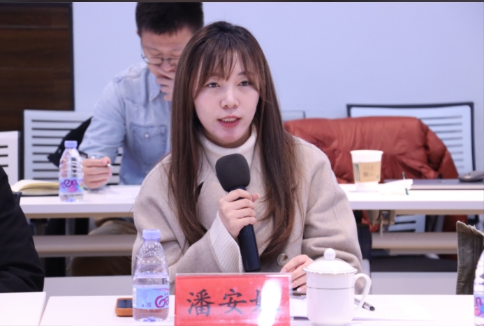 AI与游戏产业的深度融九游娱乐合 ——文化产业产学研对接活动成功举办(图9)