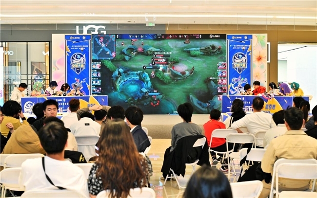 平凡玩家的高光时刻：王九游娱乐者荣耀全国赛—南京7881赛场上的电竞故事(图3)