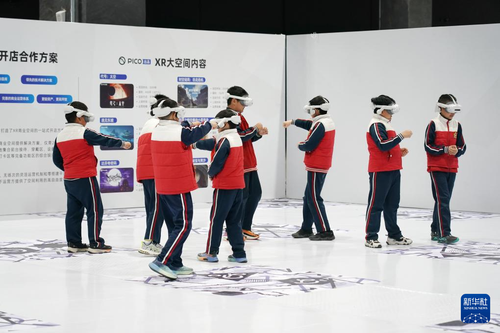 共赴科幻之旅——探访2025中国科幻大会九游娱乐(图9)