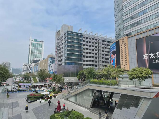 探九游娱乐寻万商电脑城：华强北最专业的游戏卖场如今是何模样？(图2)