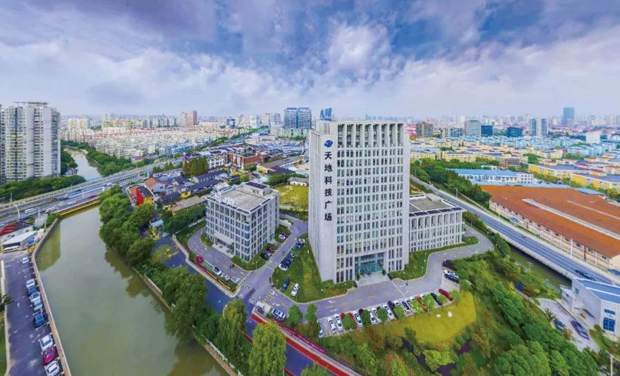 九游娱乐前三月中国游戏市场规模857亿元；腾讯《最终幻想14：水晶世界》6月上线｜游戏早参(图1)