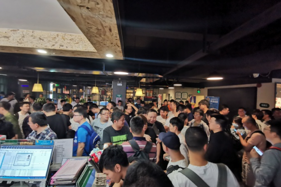 九游娱乐青春就在隔壁座位《街头篮球》20年热血一键重连！(图4)