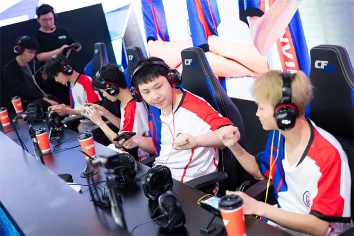 九游娱乐《穿越火线CFML夏季赛火热开战谁能拿下新赛季开门红？(图4)