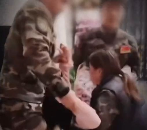 2025九游娱乐年最新的暴富方法是在网上骂电子游戏(图14)