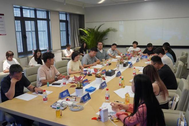 九游娱乐亦竞亦城沙龙共商电竞产业发展新路径(图3)