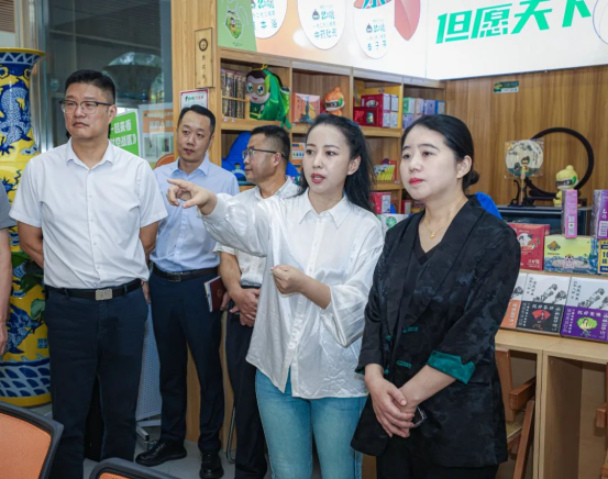 区领导调研游戏动漫产业九游娱乐(图2)